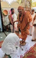 documents/gallery/Uttar_Bharat_Yatra_2025_-_Ayodhya_Camp_22-24_March_2025/Lucknow en route to Ayodhya (22 March 2025) (2).jpg